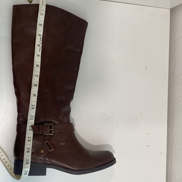 Brown boots - Picture 12 of 13